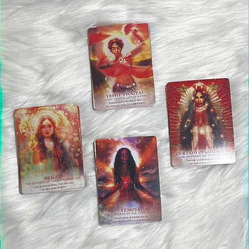 The Divine Feminine oracle cards - Tarot cards
