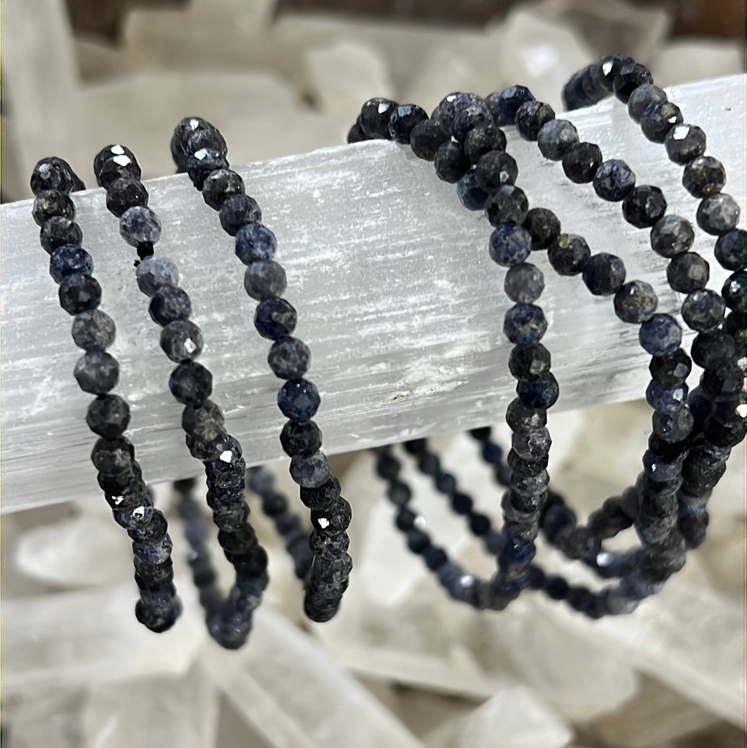 Sapphire beads bracelets