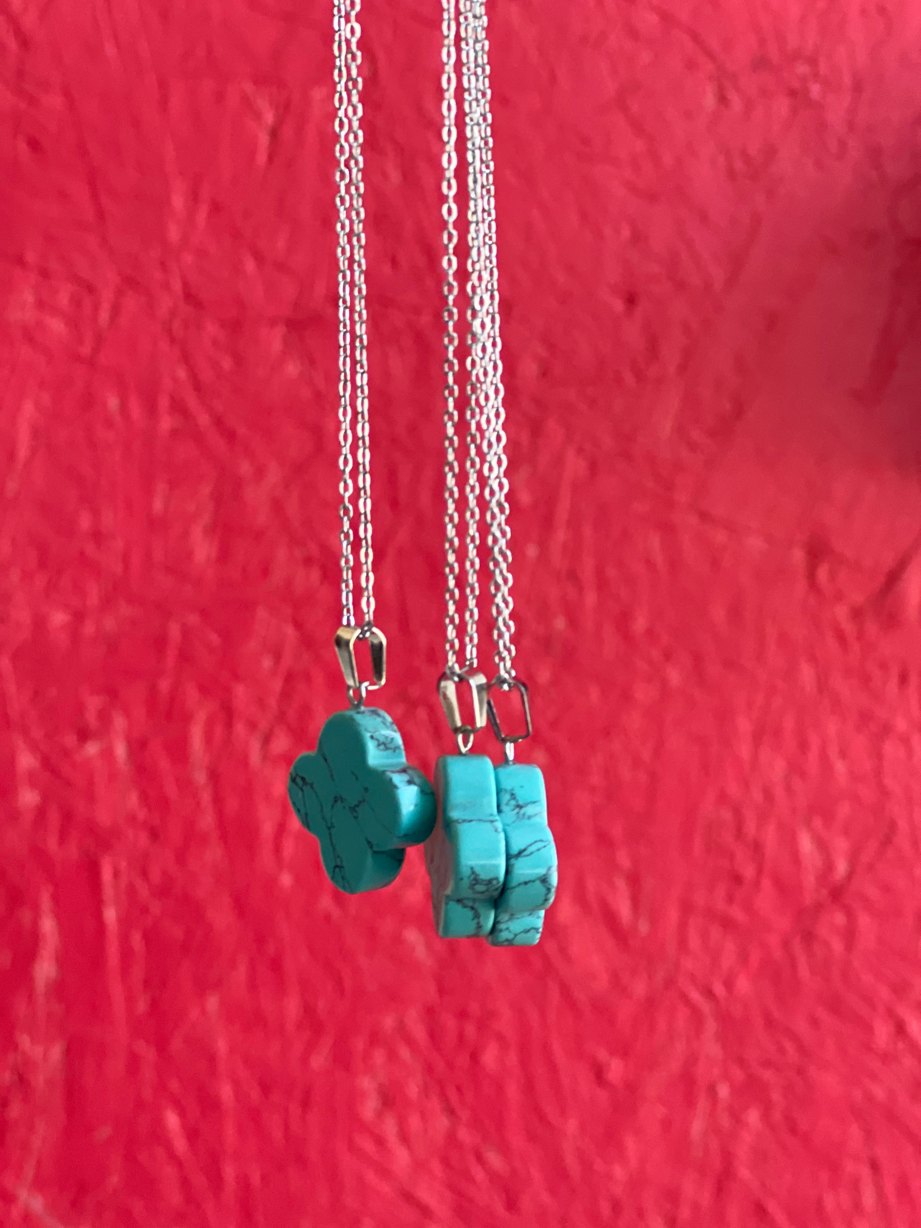Clover Turquoise Crystal Necklace - Silver Chain 