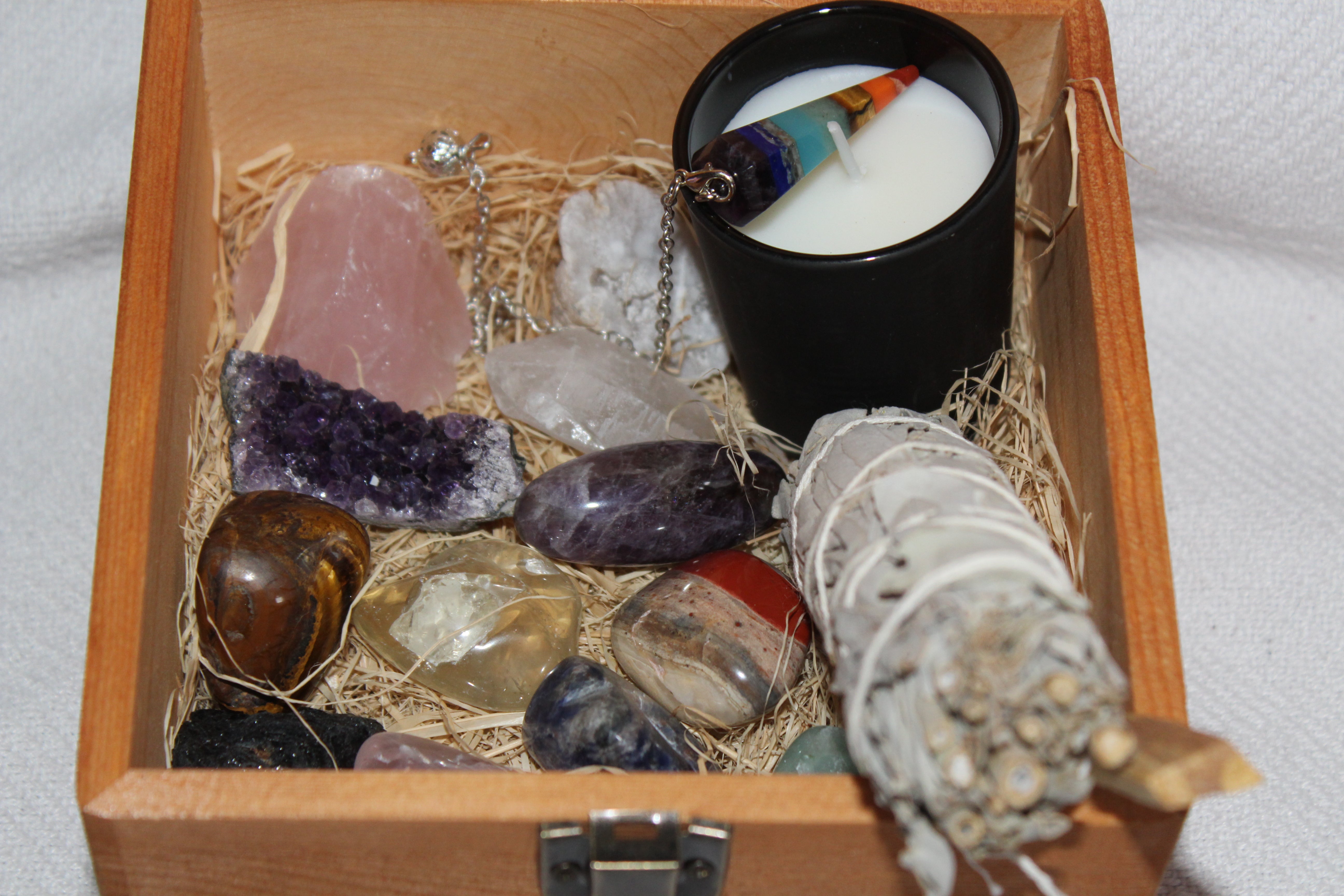 Premium spiritual box for meditation | Reiki healing crystal kit