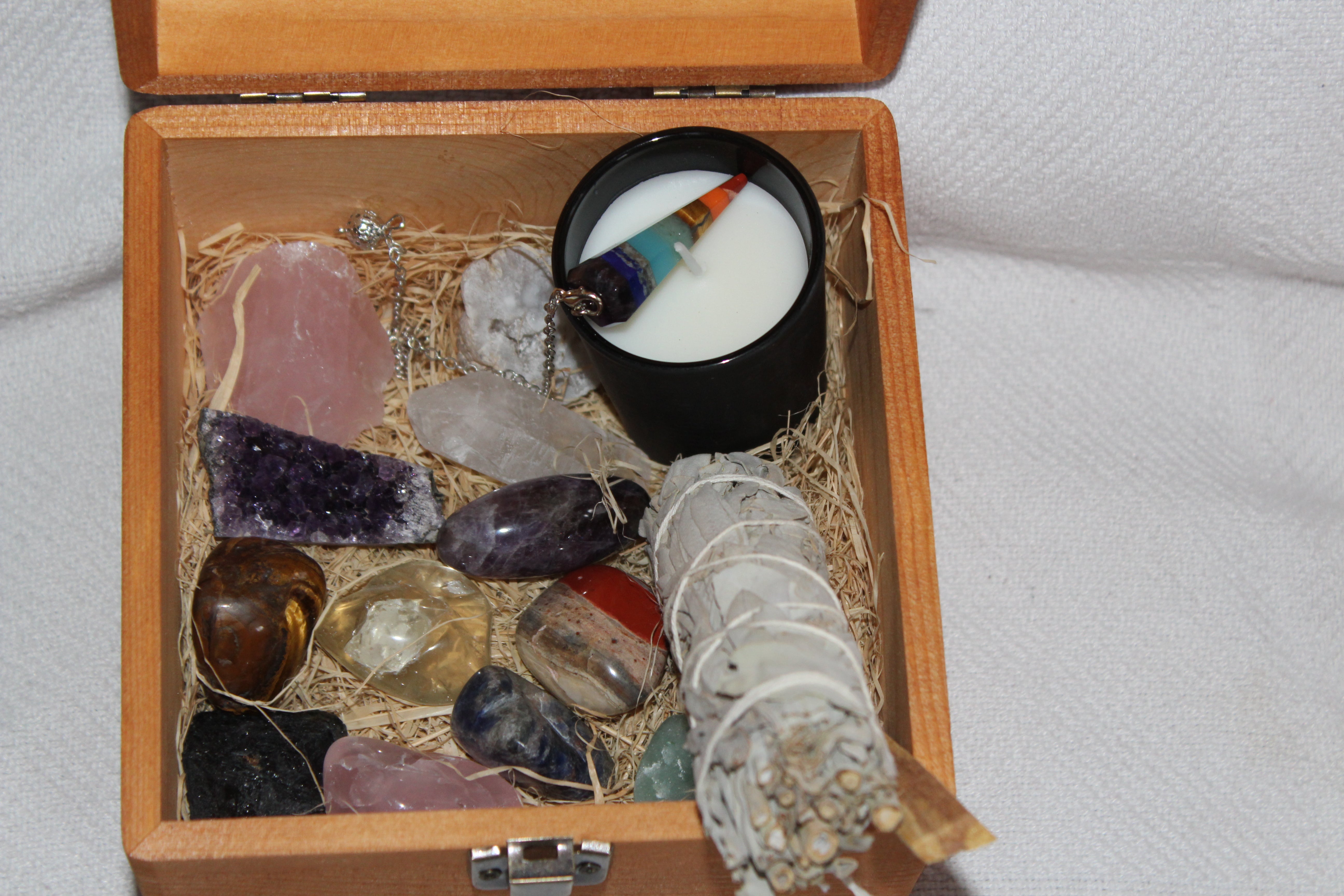 Premium spiritual box for meditation | Reiki healing crystal kit