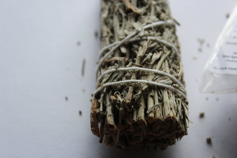 White & Blue sage smudge