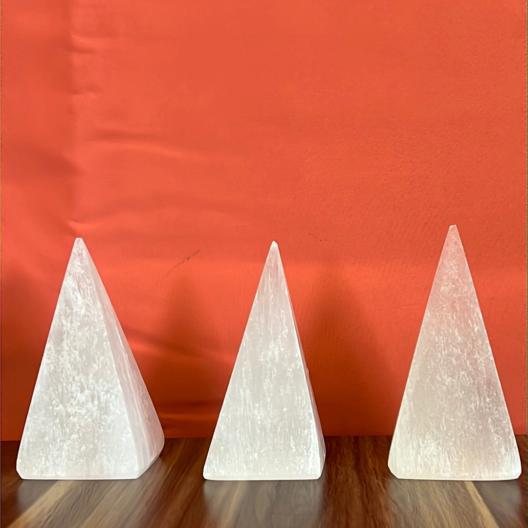 Satin Spar pyramid - Selenite cone