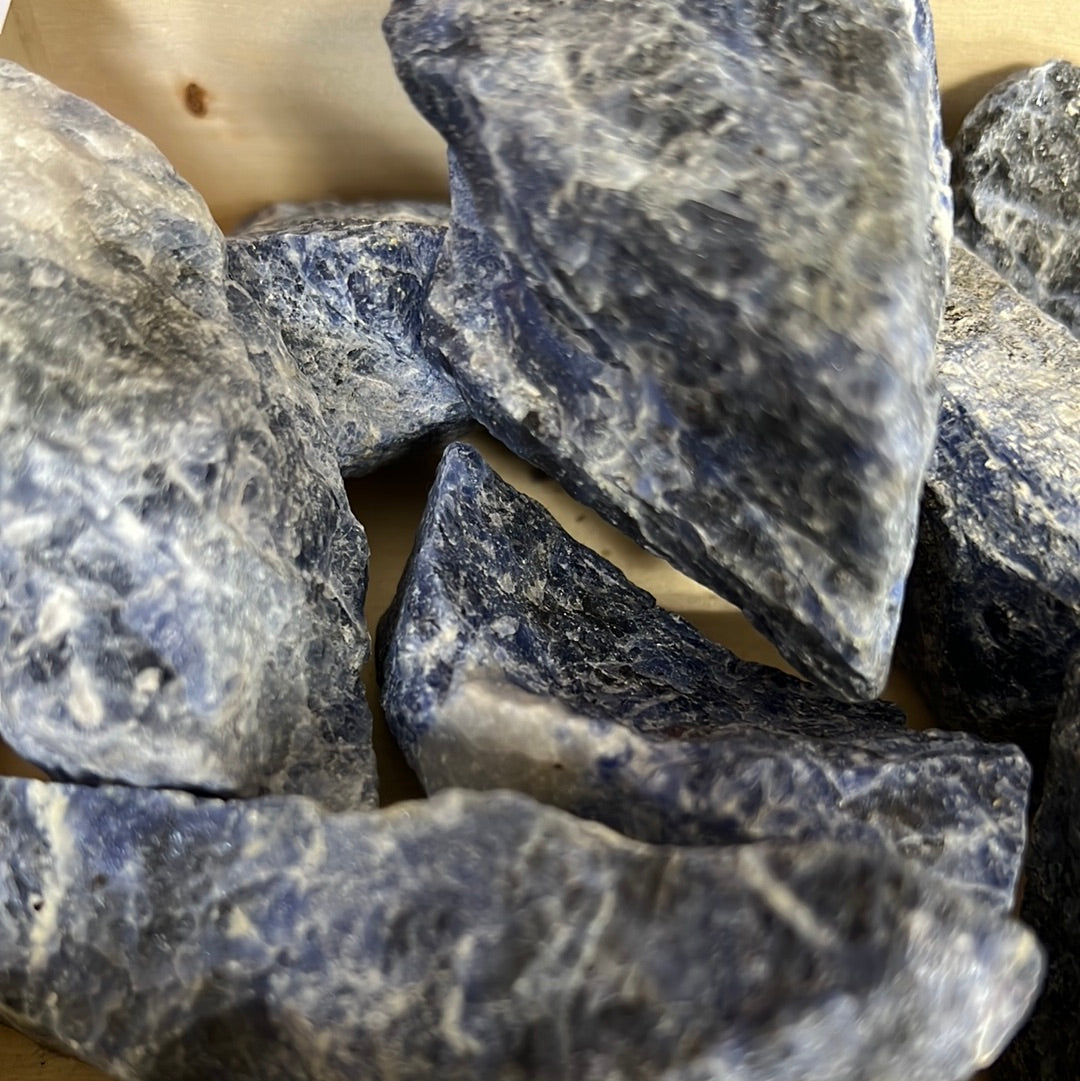 Rough Sodalite stone - Blue healing stone