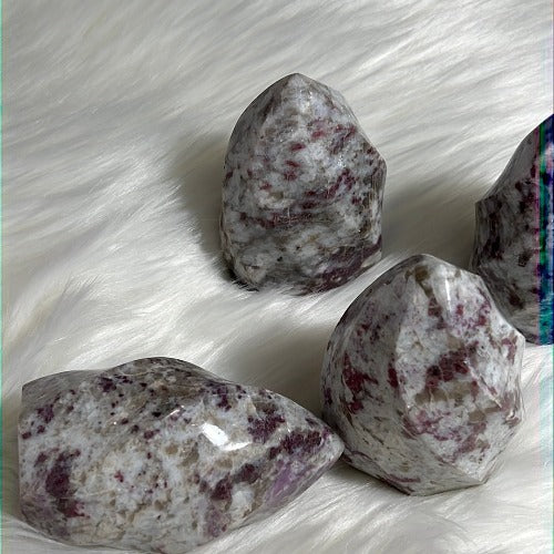 Rubellite healing stone - Heart chakra stone