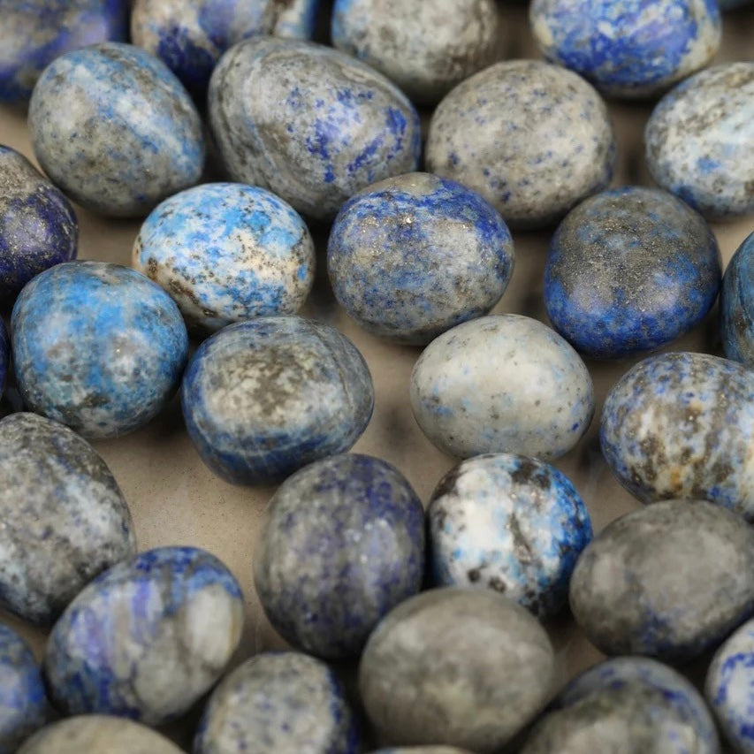 Lapis Lazuli tumble stone - Natural healing crystal