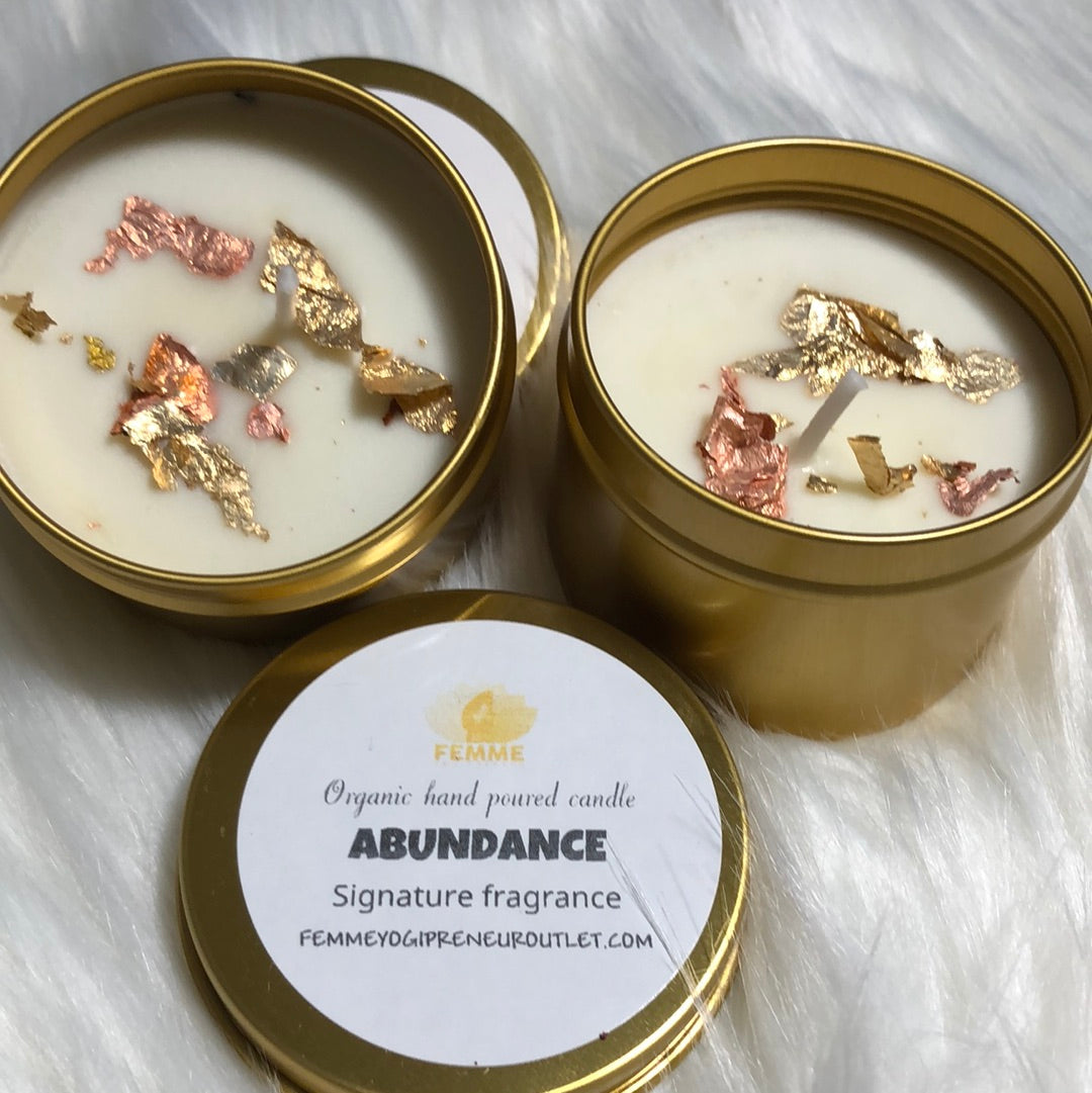 soy candle with gold flakes
