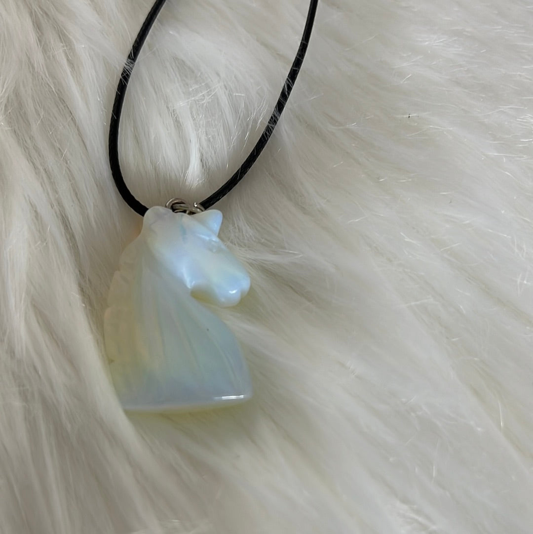 Crystal Unicorn shape necklace