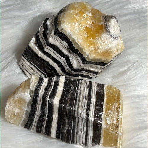 Banded Calcite rough stone - Large crystals for room decor