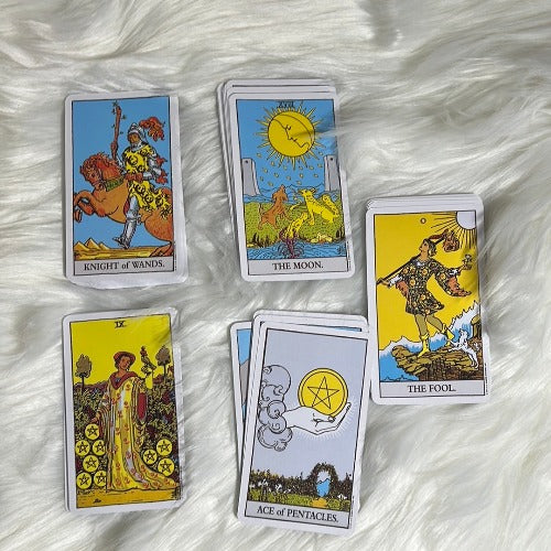The rider Oracle cards deck - The magician Tarot cards