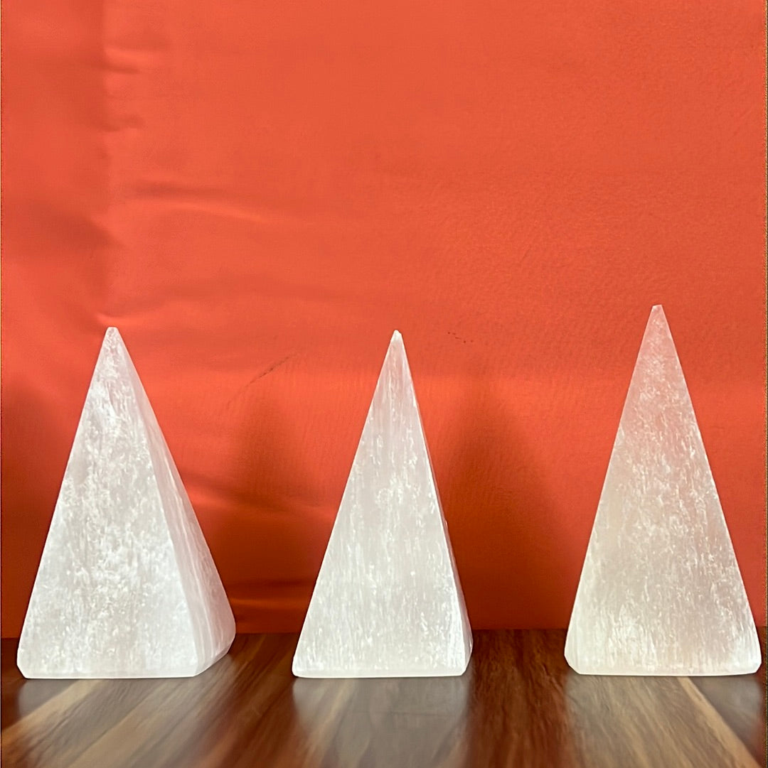 Satin Spar pyramid - Selenite cone