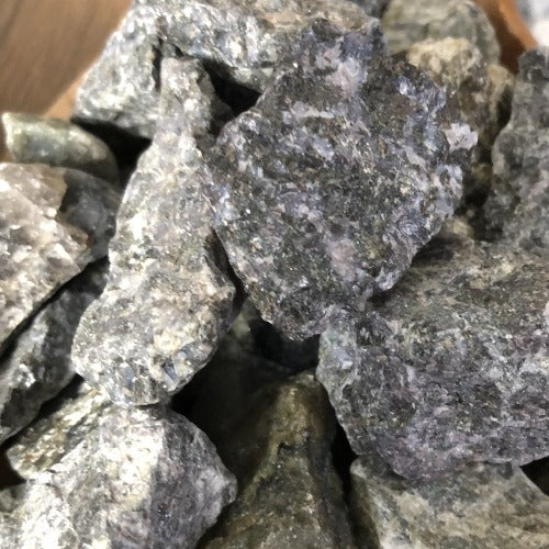 Raw Labradorite stone - Labradorite rock